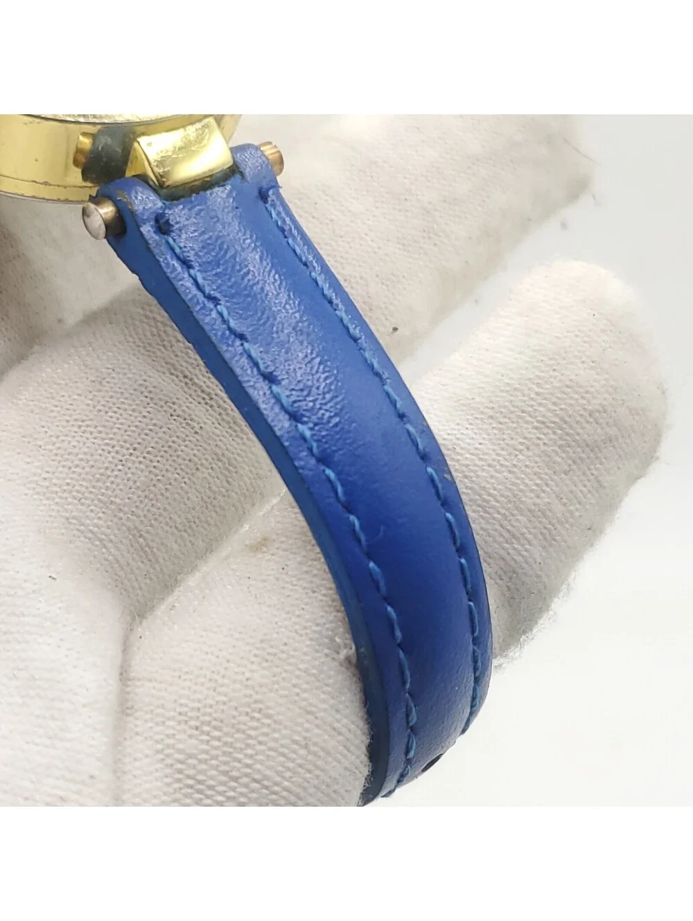 Accutime Quartz  Womens Watch 30mm Gold Tone Blue Leather Band New Battery